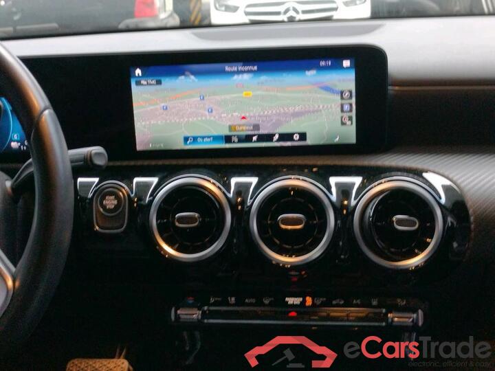 Mercedes A 250e Hybrid Aut. LED-Xenon Widescreen Navi 1/2 Sport-Leather KeylessGo Camera Klima PDC ... #6