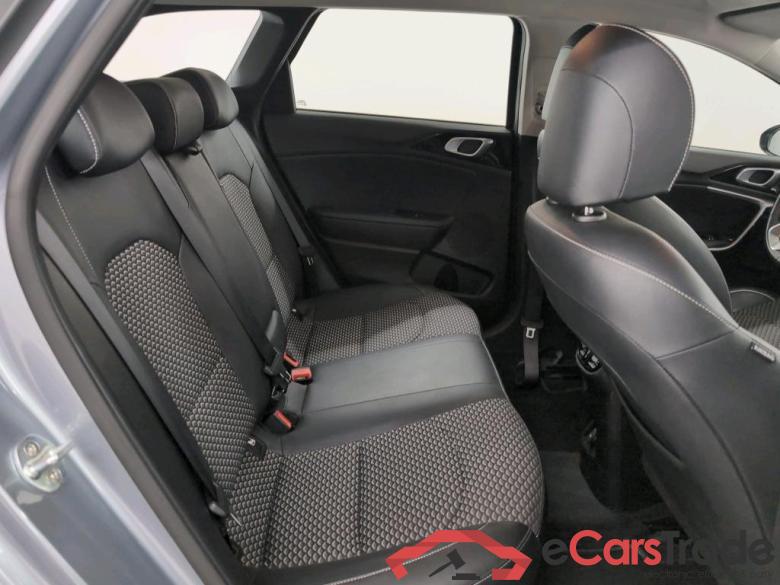 KIA CEE'D SPORTSWAGON 1.6 CRDI 136 MHEV PULSE Travel #6