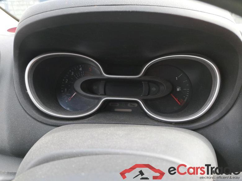 Renault FG GCF L1H1 1000 dCi 95 Trafic Fourgon L1H1 1000 Confort 1.6 dCi 95CV BVM6 E6dT / ENVOI SVV #6