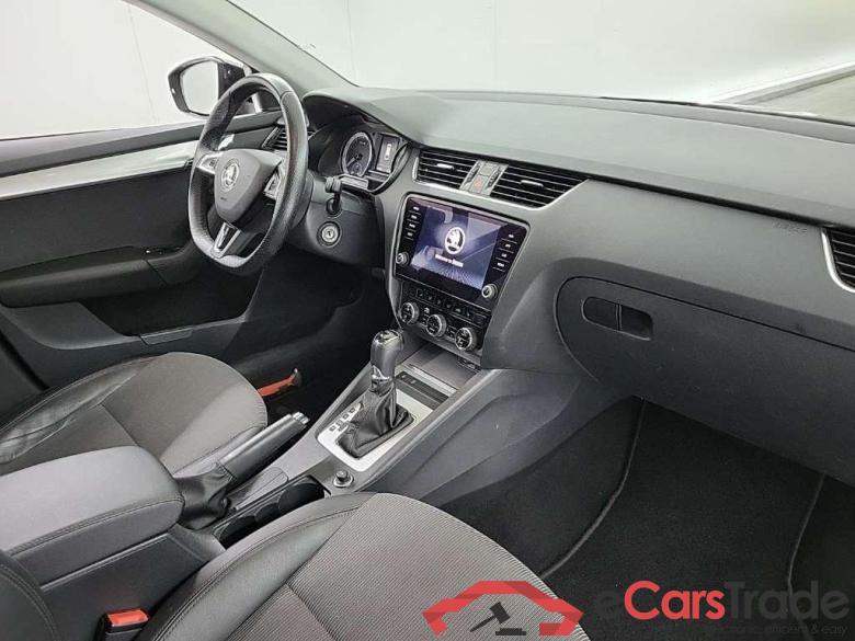 SKODA Octavia Combi 1.5 TSI Greentech Ambition Business DSG 5D 110kW #6