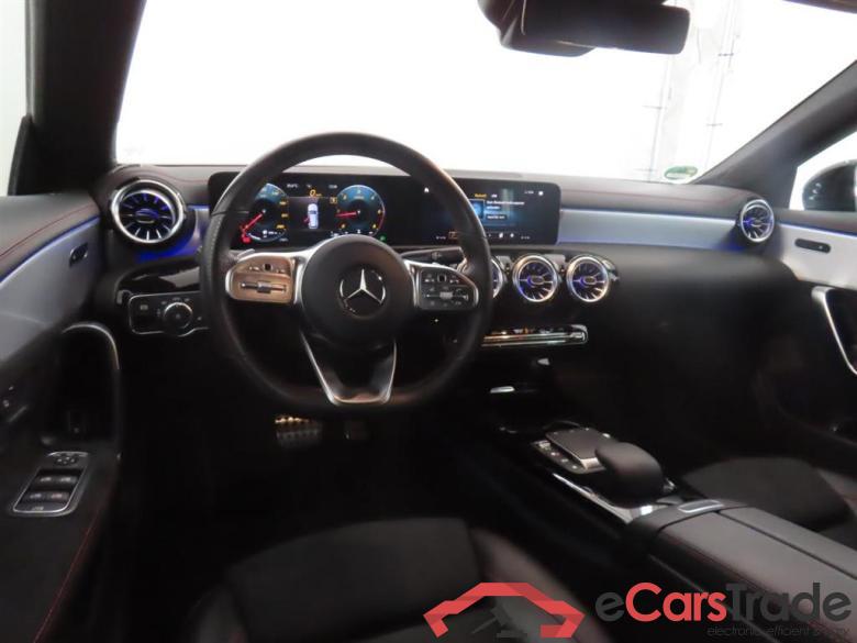 MERCEDES-BENZ CLA Shooting Brake 200 d Bns Sol. AMG #3