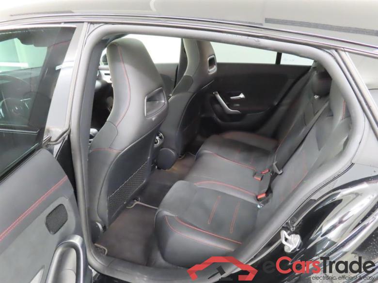 MERCEDES-BENZ CLA Shooting Brake 200 Bns Sol. AMG #6