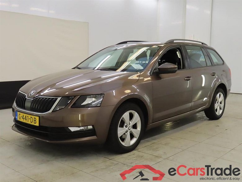 SKODA OCTAVIA COMBI 1.6 TDI Grt Amb Bns