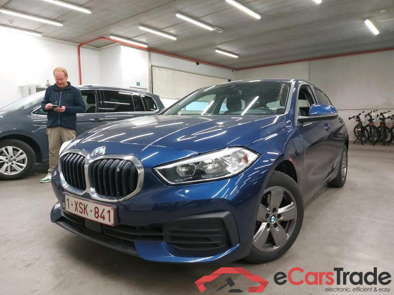 BMW - BMW 1 HATCH 118d 136PK Business Edition With Electronic Airconditioning & PDC Front & Rear & Pano Roof