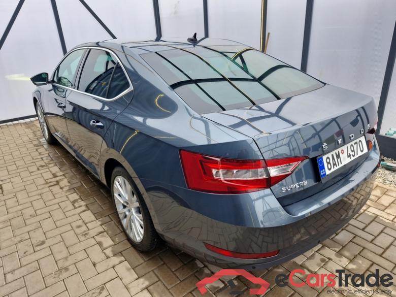 Skoda  Superb (3V3)(2015) Sup.2.0TDI 147 Amb 4x4 Aut #4