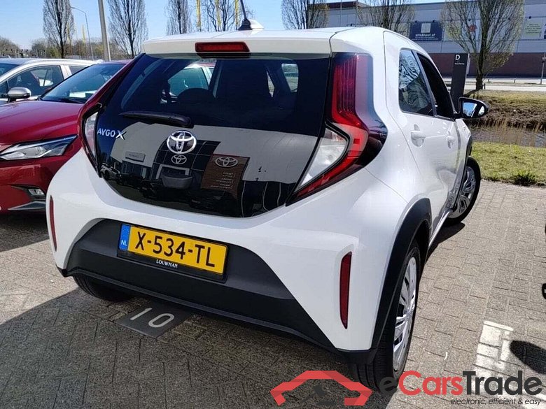 TOYOTA Aygo X 1.0 VVT-i MT Play #4