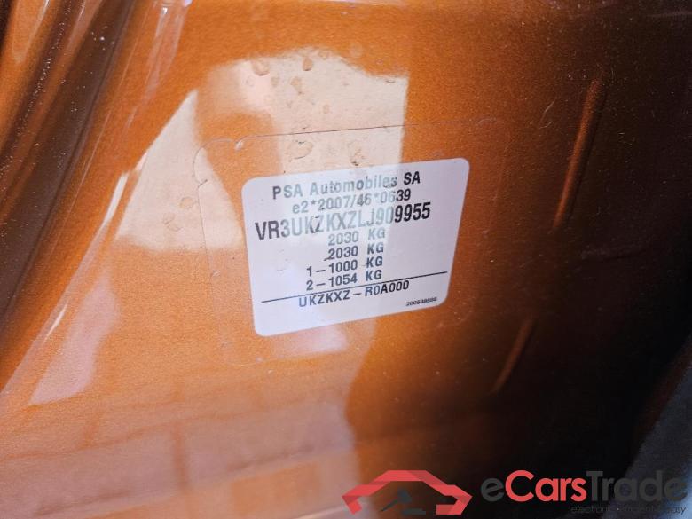 PEUGEOT e-2008 100 kW #1