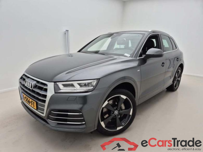AUDI Q5 50 TFSI e quattro S edition S-