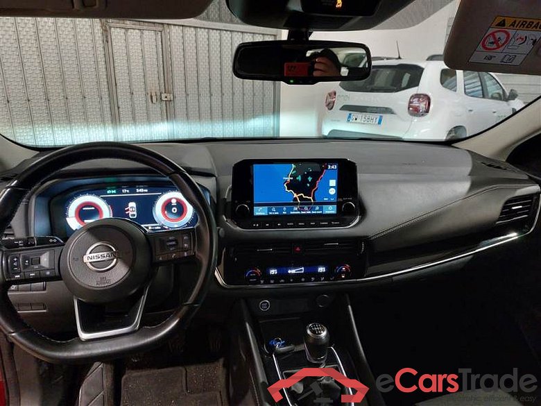 Nissan 5 NISSAN QASHQAI / 2021 / 5P / CROSSOVER 1.3 MHEV 140 N-CONNECTA #3