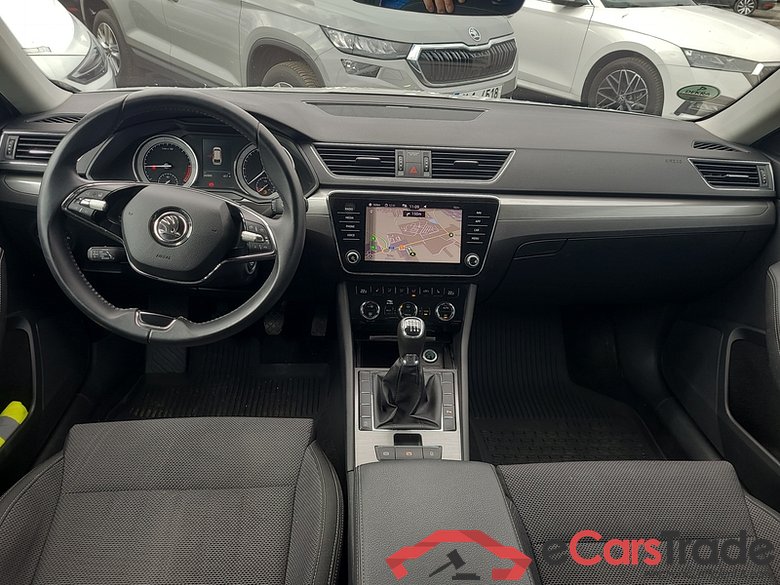 Skoda  Superb Combi (3V5)(2015) Sup.C.FL2.0TDI 110 Style #5