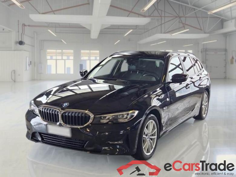BMW 171 BMW SERIE 3 / 2018 / 5P / STATION WAGON 330E BUSINESS ADVANTAGE TOURING AUTO #1