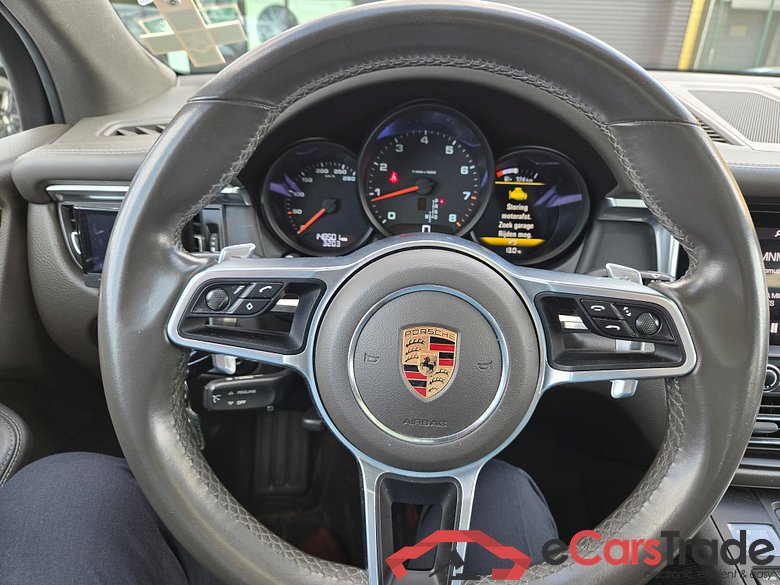 PORSCHE Macan Macan (MY20) #5