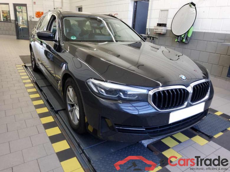 BMW Baureihe 5 Touring (G31)(2017->) DE - Kb5 520 d Mild-Hybrid EU6d, (EURO 6d), (Facelift) 2020 - 2024 #2