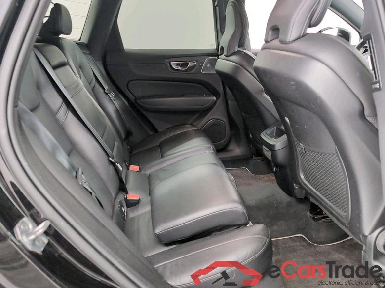 VOLVO XC60 DIESEL - 2017 2.0 D4 R-Design Geartronic AdBlue Light Winter Premium Audio Park Assist #6