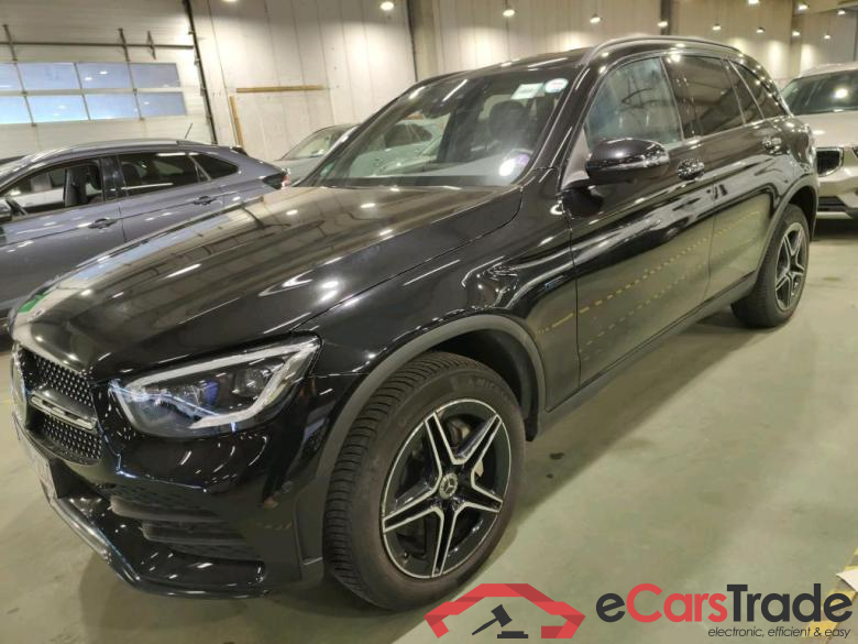 MERCEDES-BENZ GLC 2.0 GLC 300 DE PHEV 4MATIC 4WD AUTO Night Parkeer met 360Au00b0-camera