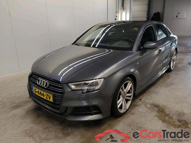 AUDI A3 Limousine 35 TFSI CoD Sp.SL.E