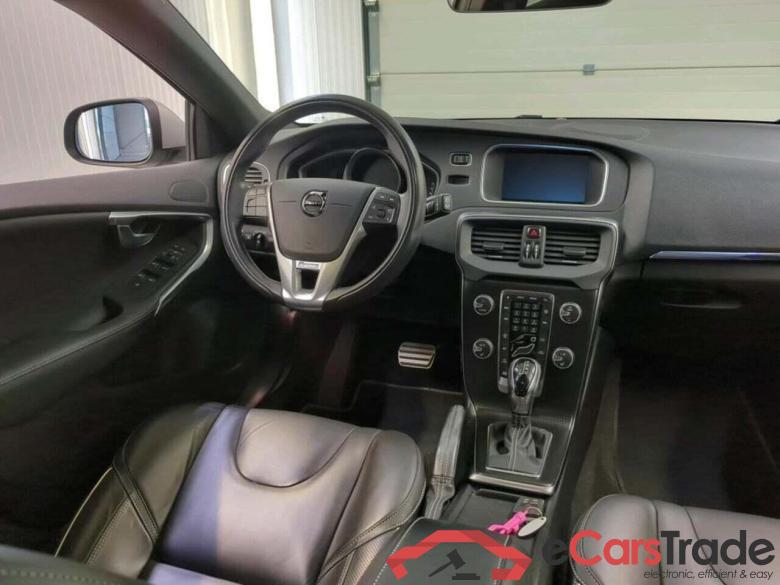 VOLVO V40 1.5 T3 Polar+ Sport #3