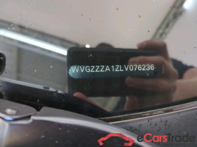 Volkswagen T-Roc '17 Volkswagen T-Roc 1.5 TSI 110kW Sport 5d #6