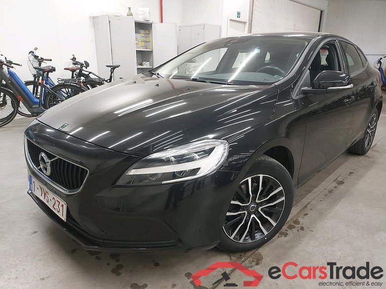 VOLVO - VOL V40 D2 120PK Black Edition #1
