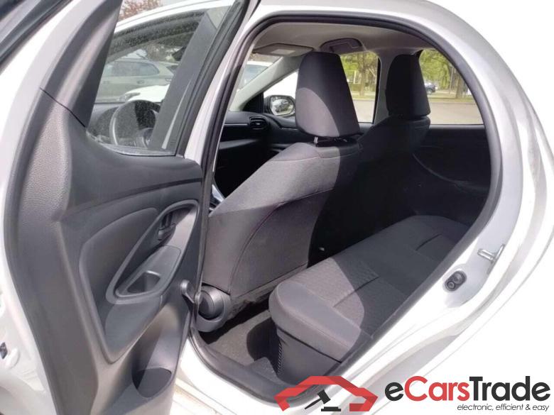 TOYOTA YARIS 1.5 Hybrid Active #5