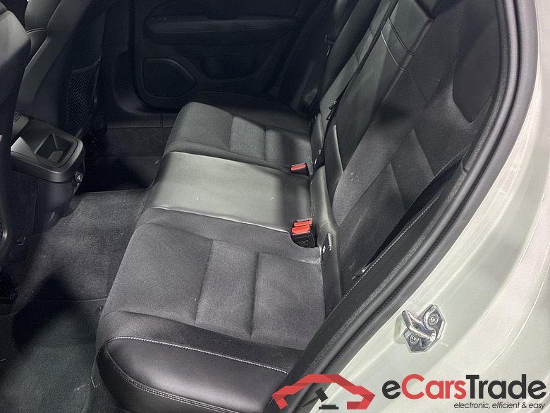 VOLVO V60 DIESEL - 2018 2.0 D3 Momentum Pro #3