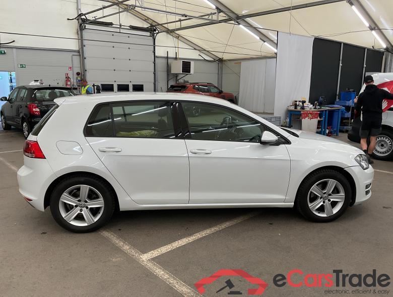 VOLKSWAGEN Golf VII Golf  Highline 1.2 TSI BlueMotion Technology 77 kW (105 ch) 6 vitesses manuel #3