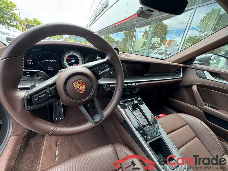 PORSCHE 911 Turbo S Cabriolet (992) Turbo S Cabriolet (MY23) #2