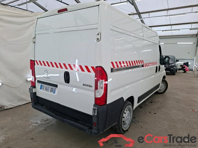 Peugeot 2.0 BLUEHDI 110 PREMIUM PACK 330 L2H2 PEUGEOT Boxer VU 4p Fourgon 2.0 BLUEHDI 110 PREMIUM PACK 330 L2H2 #3
