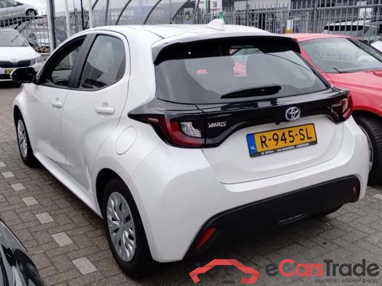 TOYOTA YARIS 1.5 Hybrid Active #3
