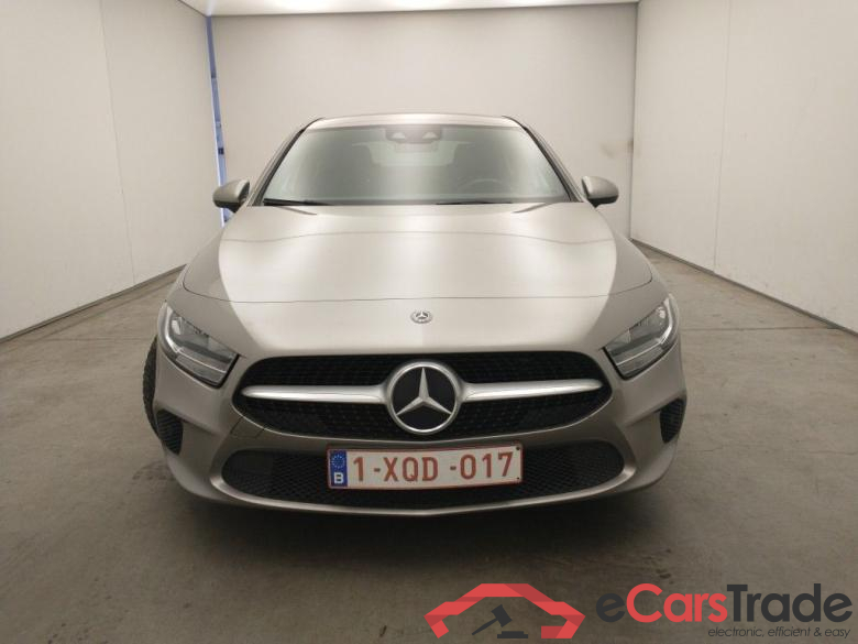 Mercedes-Benz A-Klasse Limousine A 180 d DCT Business Solution 4d