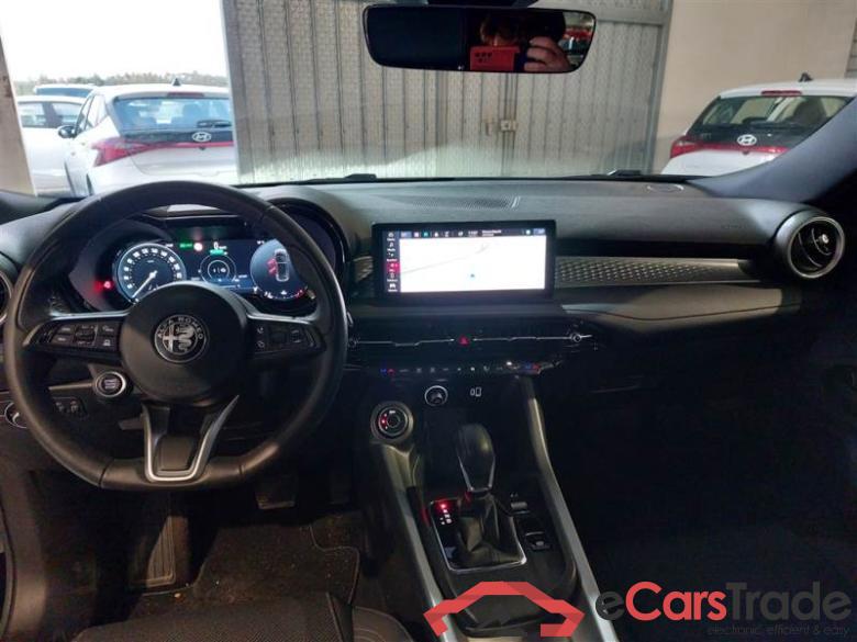 AlfaRomeo HYBR ALFA ROMEO TONALE / 2022 / 5P / SUV 1.5 130CV HYBRID TCT7 SPRINT #3