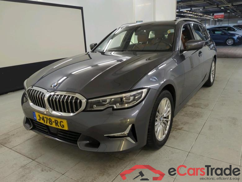 BMW 3-SERIE TOURING 320i High Exe. Ed.