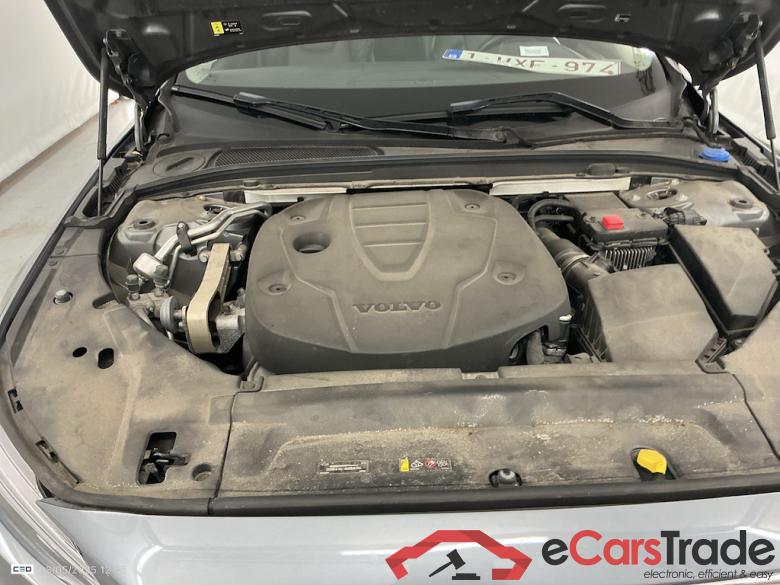 VOLVO V90 2.0 D3 MOMENTUM PRO Park Assist   Osmium Grey #6