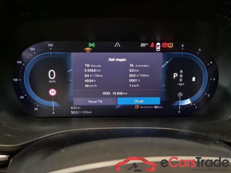 Volvo 57 VOLVO XC60 / 2021 / 5P / SUV B4 D AWD AUTOMATICO ULTIMATE DARK #4