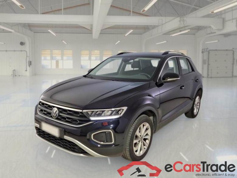 Volkswagen 8 VOLKSWAGEN T-ROC / 2021 / 5P / SUV 2.0 TDI SCR LIFE DSG #1