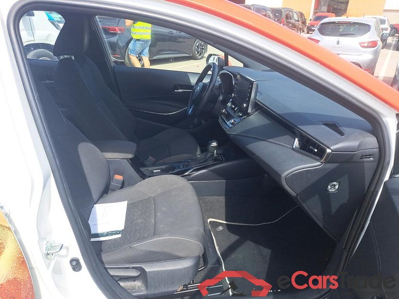 Toyota 1.8 125H ACTIVE TECH E-CVT TOYOTA Corolla 1.8 125H ACTIVE TECH E-CVT #6