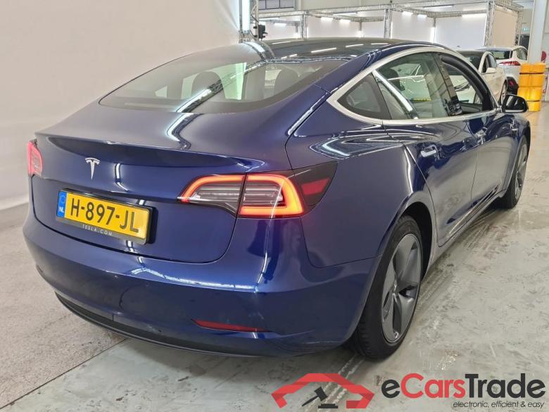 Tesla Model 3 '18 BEV Tesla Model 3 Standard Range Plus RWD 4d #2