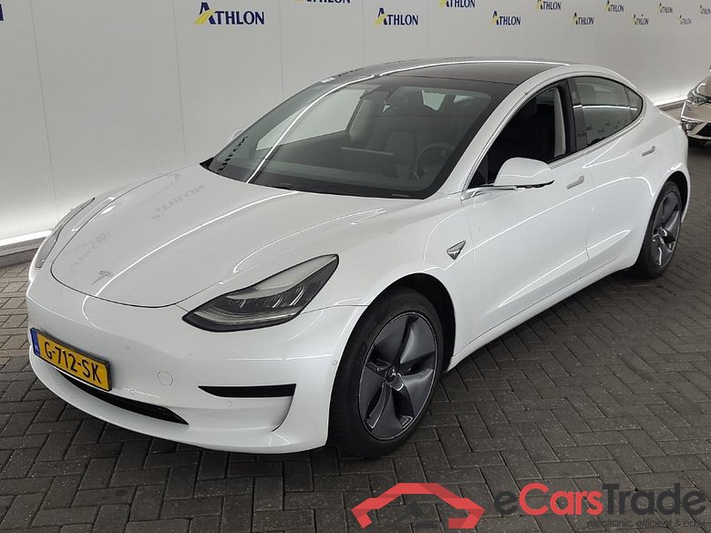 Tesla Model 3 Standard Range Plus RWD 4D 225kW