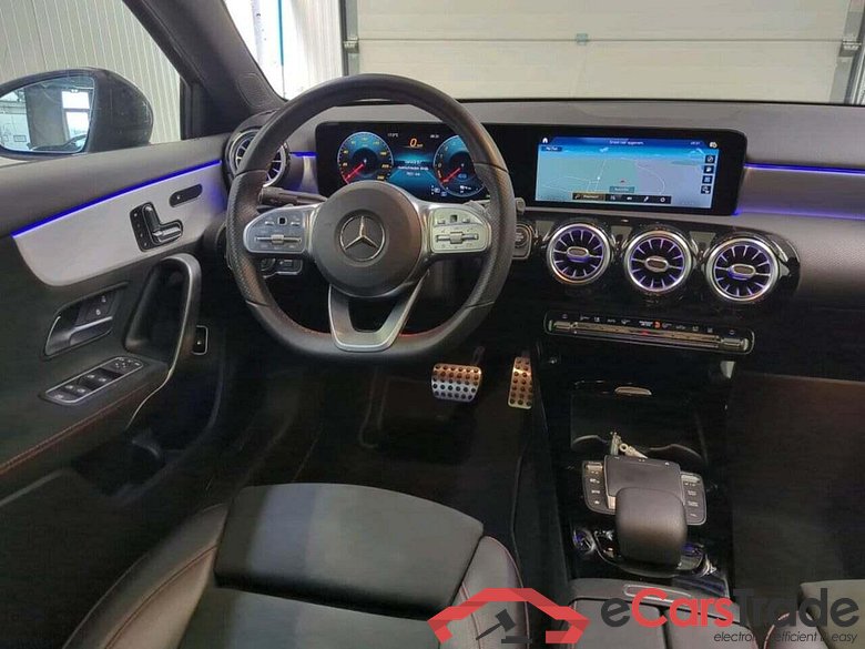 MERCEDES-BENZ A-klasse 250 e Bns Sol. AMG #3