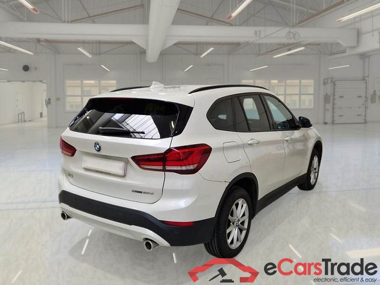 BMW 32 BMW X1 / 2019 / 5P / SUV SDRIVE 20D BUSINESS ADVANTAGE AUTOMATICO #2