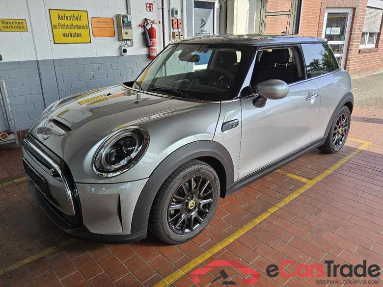 MINI Mini 3-trg. (F56)(2013->) DE - LimS3 SE, Cooper SE Classic Trim, (Facelift 2) 2021 - 2024 #1