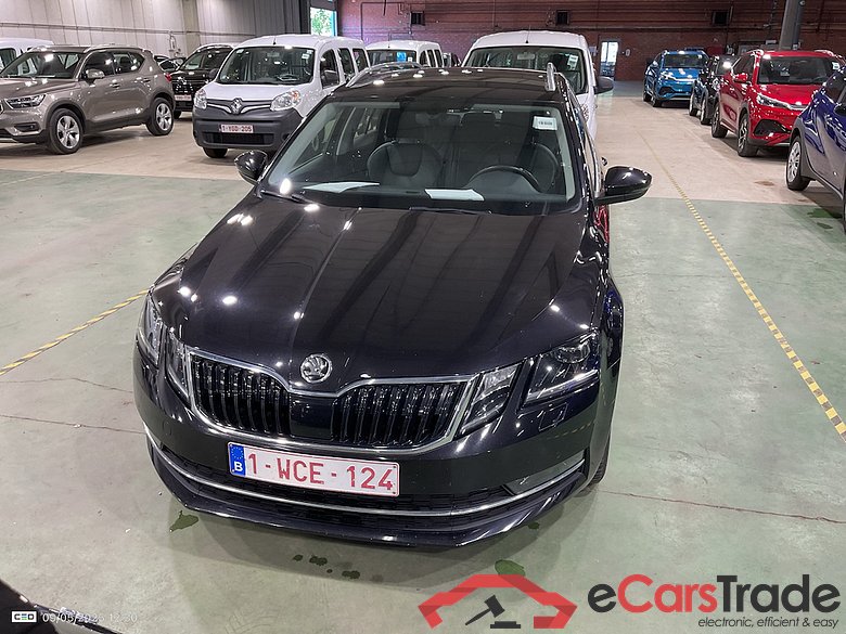 SKODA OCTAVIA COMBI DIESEL - 2017 1.6 CR TDi Style DSG (EU6.2)