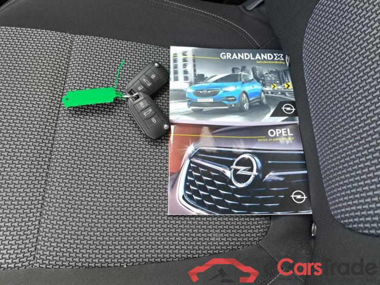 Opel Grandland X Opel Grandland X 1.2 Turbo S&S 96kW Edition Auto 5d #4
