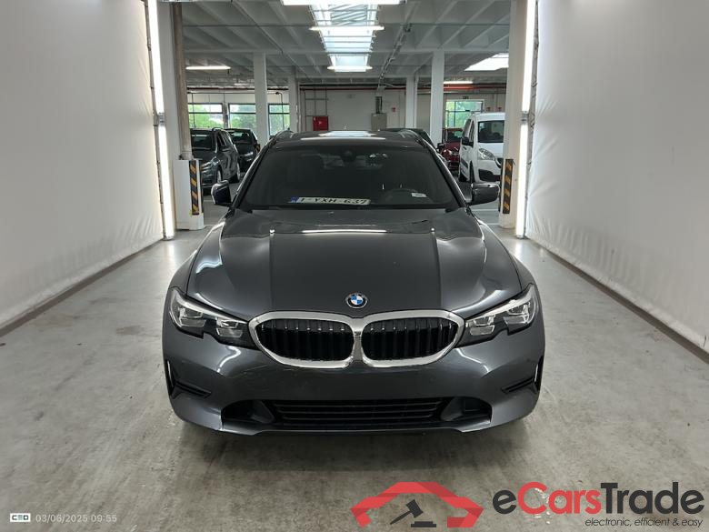 BMW 3-serie 2.0 318IA (115KW) TOURING Business Plus Model Advantage