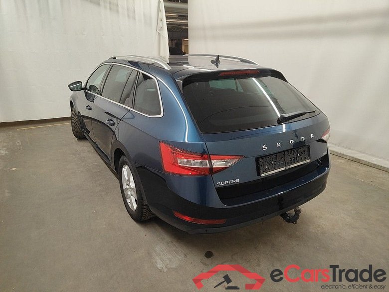 Skoda Superb Combi 1.5 TSI ACT 110kW Clever 5d #4