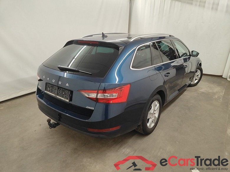 Skoda Superb Combi 1.5 TSI ACT 110kW Clever 5d #5