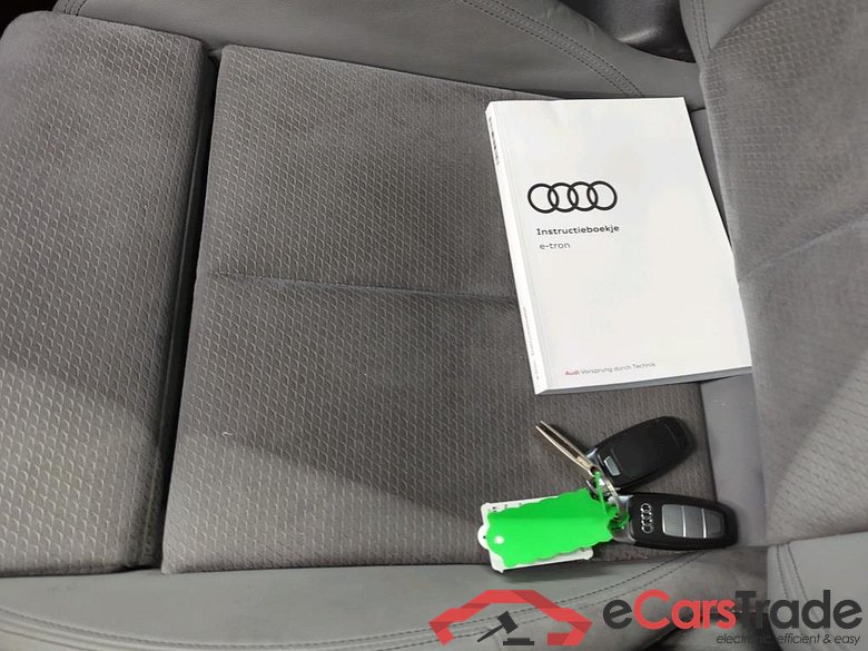 Audi e-tron 50 quattro S edition 5d #4