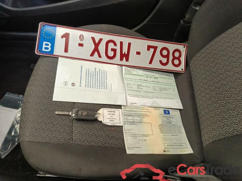 Opel Insignia Sports Tourer 1.6 CDTi ECOTEC D S/S 81kW Edition 5d #4 Opel Insignia Sports Tourer 1.6 CDTi ECOTEC D S/S 81kW Edition 5d #4
