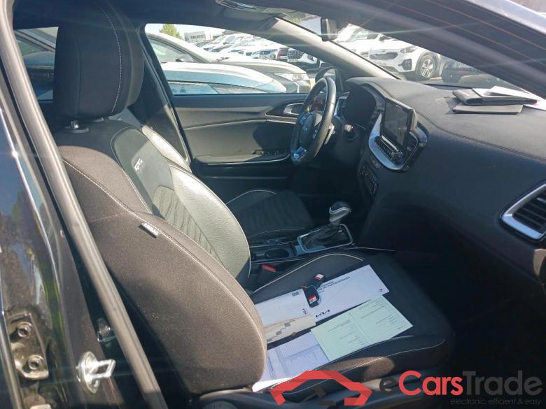 KIA Ceed Tourer / 2021 / 5P / familiar Tourer 1.5 MHEV 118kW(160CV) GT Line DCT #6 KIA Ceed Tourer / 2021 / 5P / familiar Tourer 1.5 MHEV 118kW(160CV) GT Line DCT #6