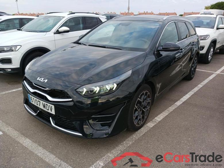 KIA Ceed Tourer / 2021 / 5P / familiar Tourer 1.5 MHEV 118kW(160CV) GT Line DCT #1 KIA Ceed Tourer / 2021 / 5P / familiar Tourer 1.5 MHEV 118kW(160CV) GT Line DCT #1